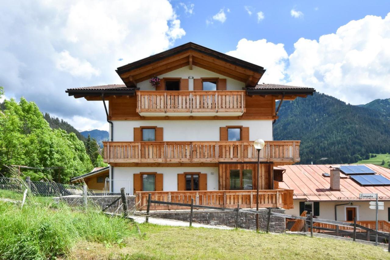 Casa Dorich Διαμέρισμα Pozza di Fassa Εξωτερικό φωτογραφία
